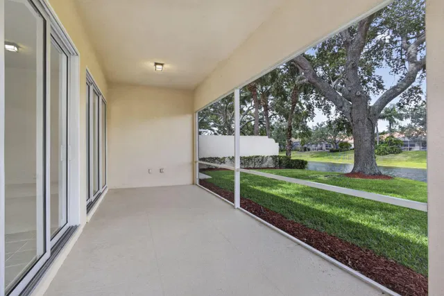  Residence photo 33