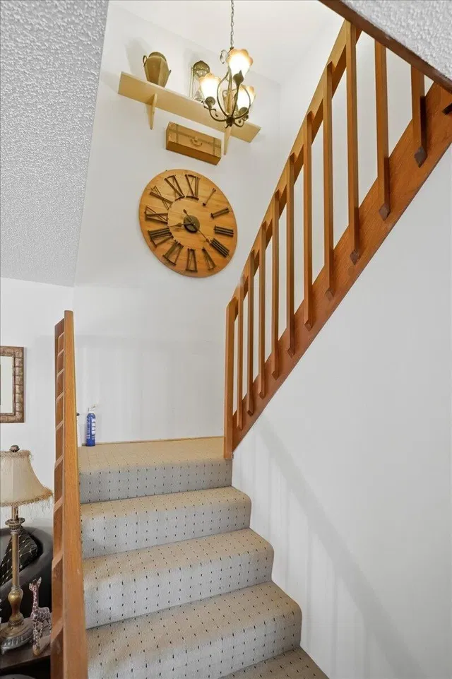 Unit 327 photo 13