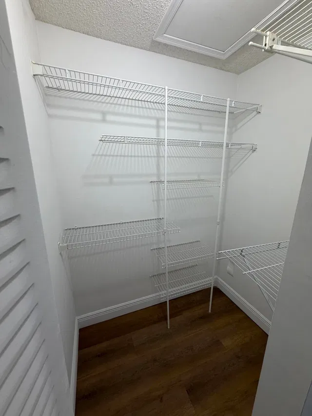  Unit N228 photo 8