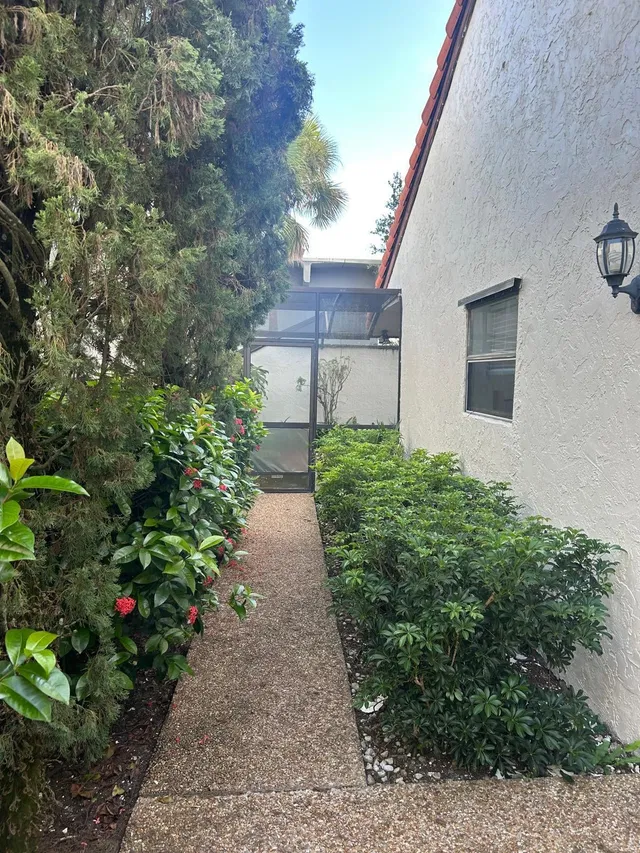  Residence photo 21
