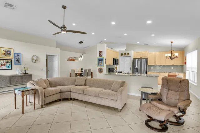 Residence photo 4