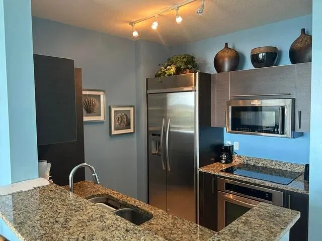 Cityplace South Tower Unit 725 photo 4