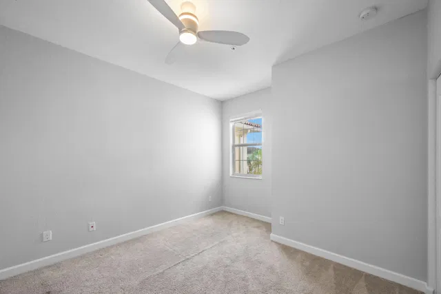 Residence photo 17