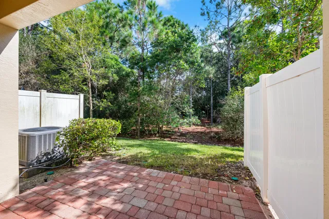 Residence photo 36