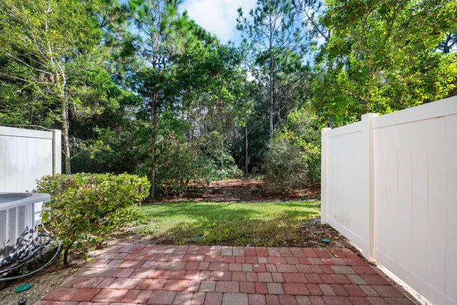 Residence photo 37