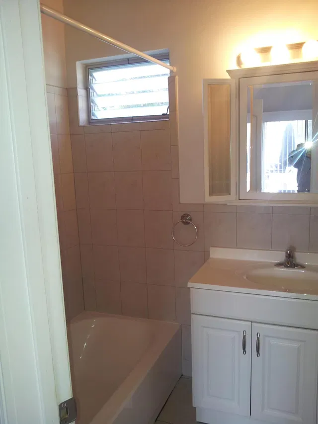 Unit 5 photo 7