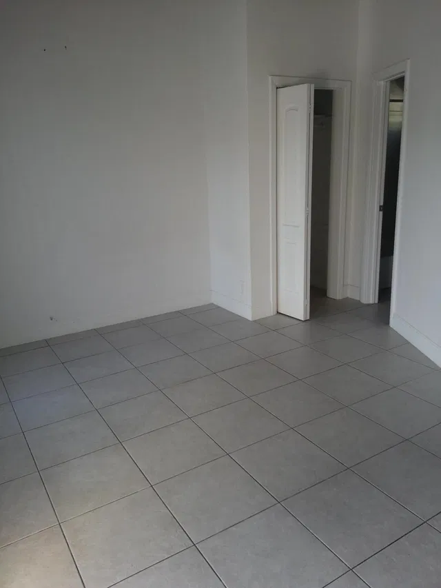 Unit 5 photo 11