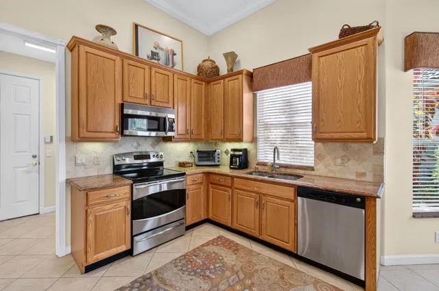 Residence photo 25