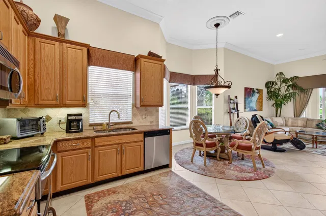Residence photo 26