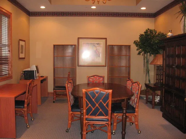 Residence photo 63