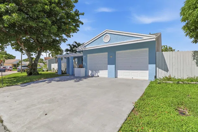 Residence photo 5