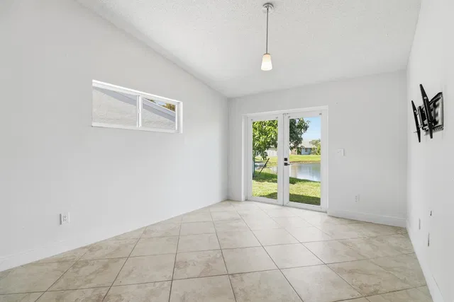 Residence photo 13