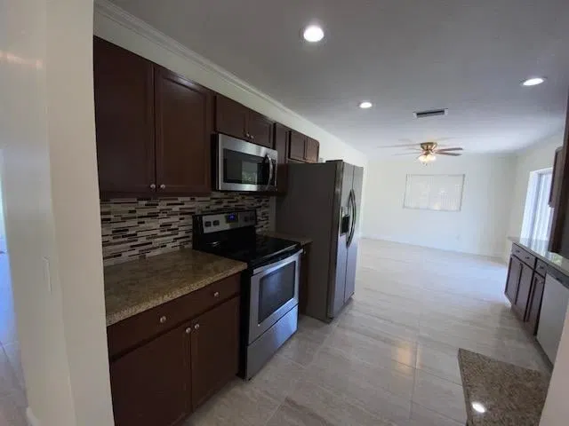 Residence photo 7