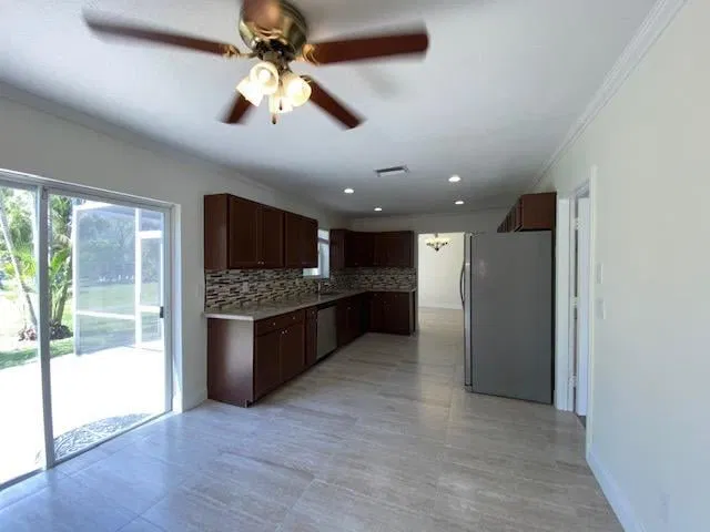 Residence photo 8