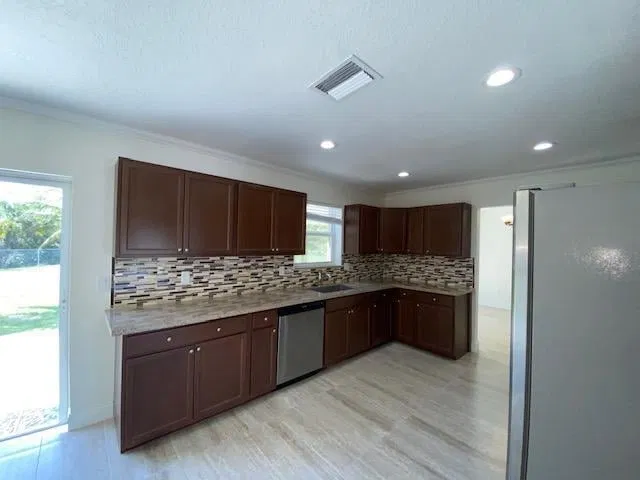 Residence photo 9