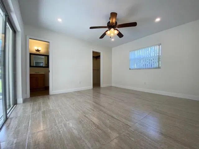 Residence photo 12