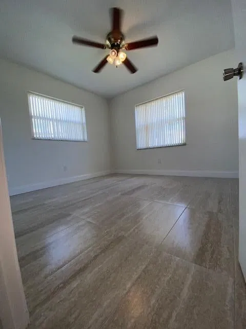 Residence photo 15
