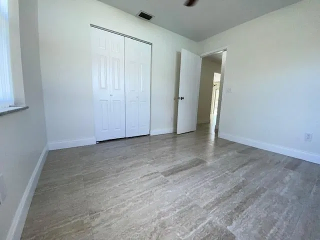 Residence photo 16