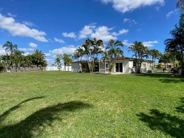 Residence photo 17