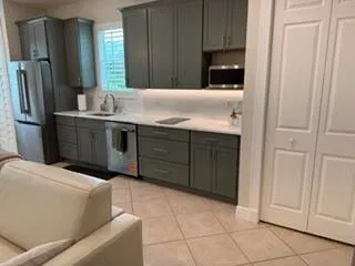 Residence photo 2