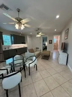 Residence photo 9