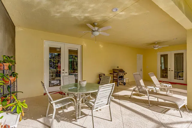 Residence photo 20