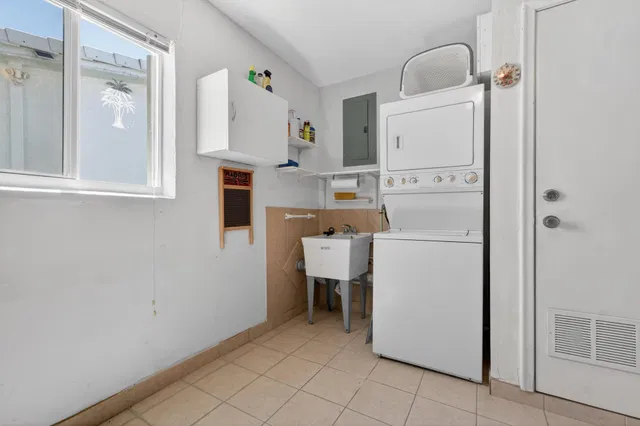  Residence photo 26