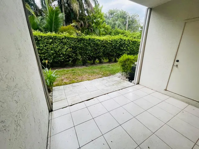 Residence photo 17