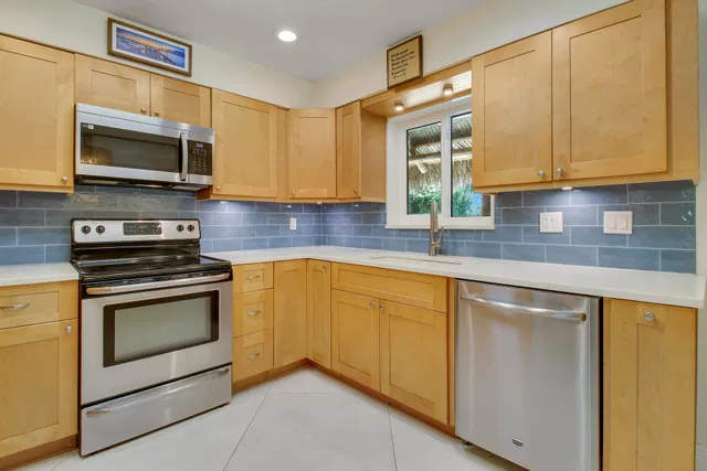  Residence photo 7