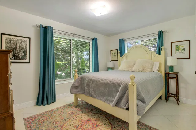 Residence photo 18