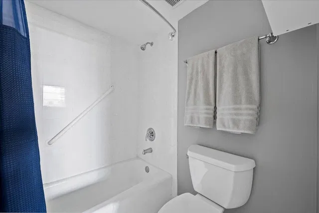 Unit 407 photo 19