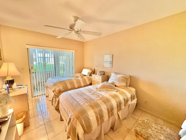  Residence photo 6