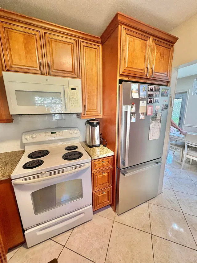  Residence photo 8