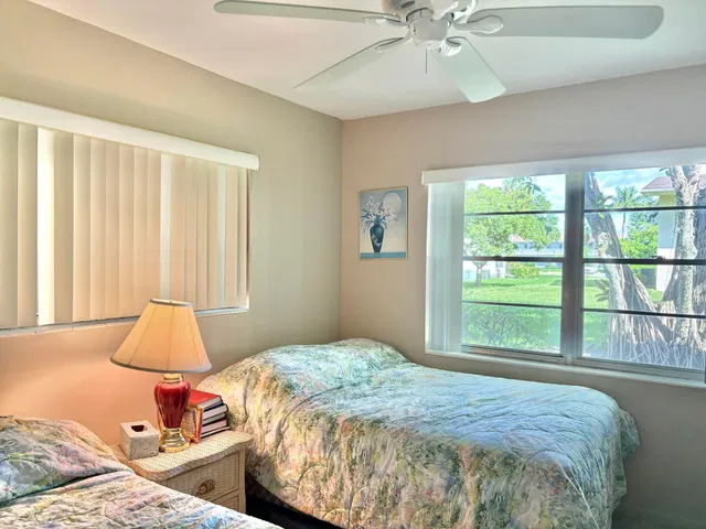  Residence photo 11