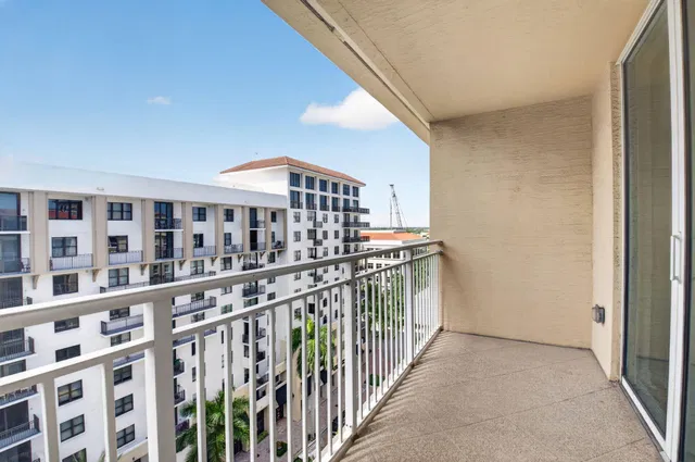 Townsend Place Unit Ph37 photo 23