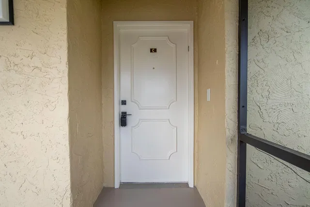 Unit C photo 3