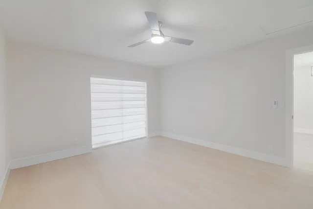 Unit C photo 24