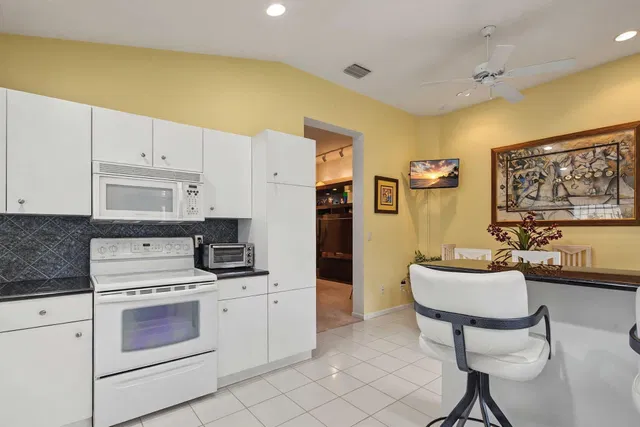  Residence photo 28