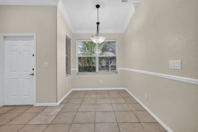  Residence photo 8