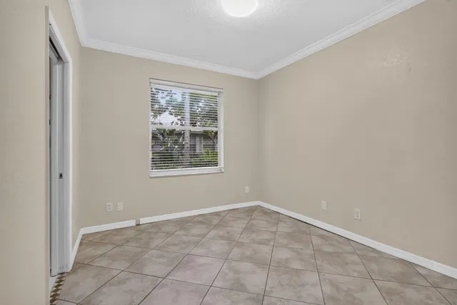  Residence photo 25