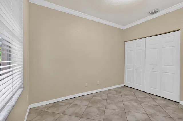  Residence photo 26
