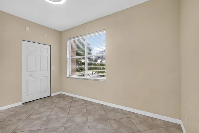  Residence photo 29