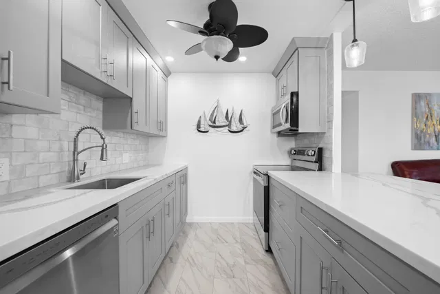 Residence photo 2