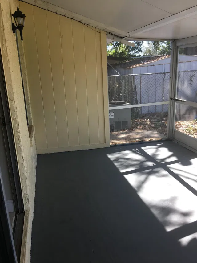 Residence photo 10