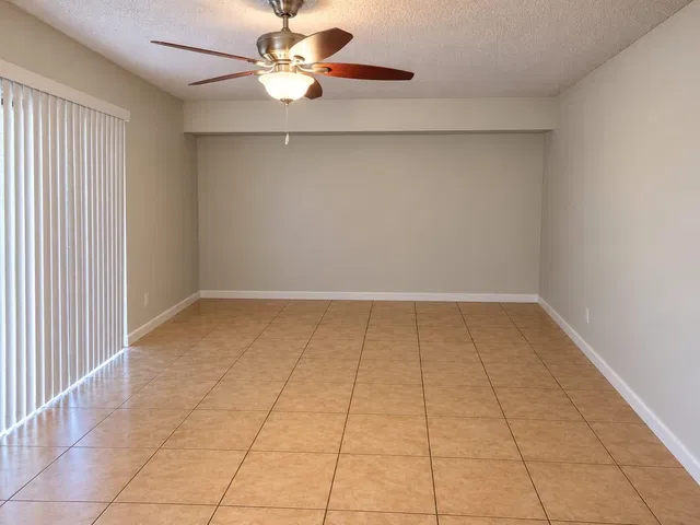 West Palm Beach Residence photo 3