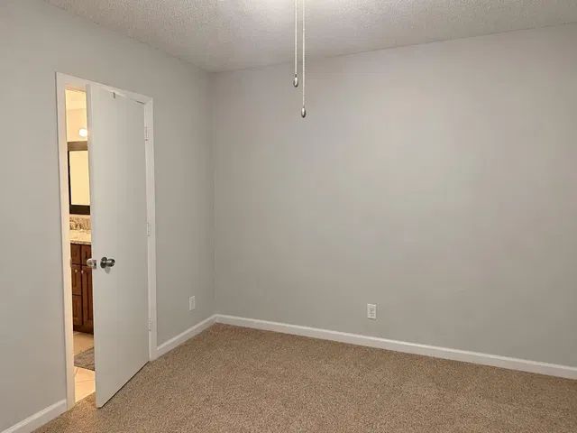 West Palm Beach Residence photo 18