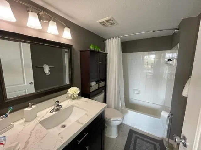 Unit 110 photo 21