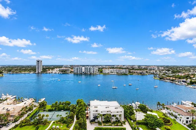 550 S Ocean Boca Residence photo 3
