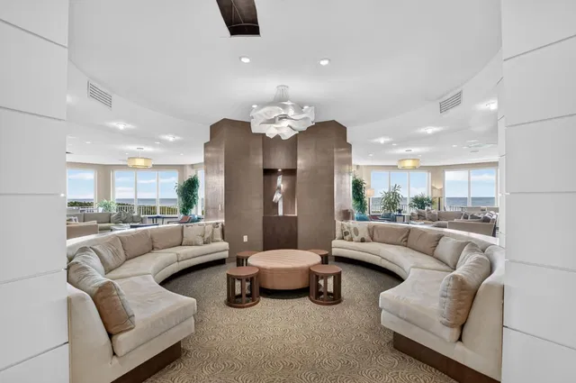 550 S Ocean Boca Residence photo 32