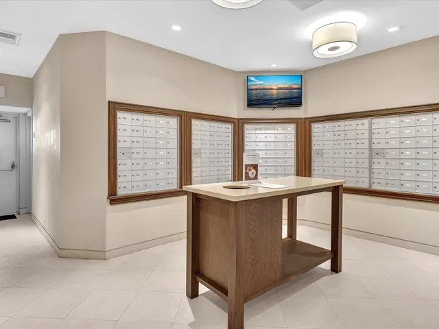 550 S Ocean Boca Residence photo 49